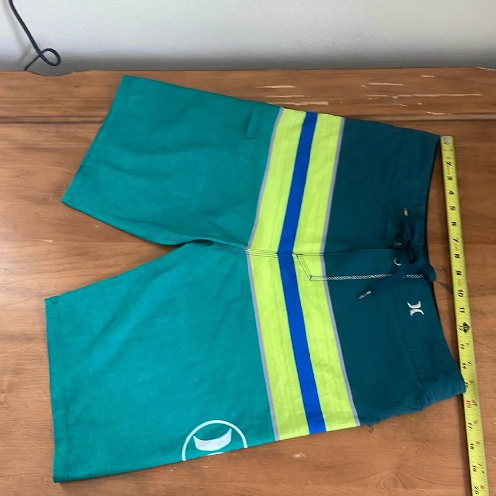 HURLEY Phantom Board Shorts Size 30